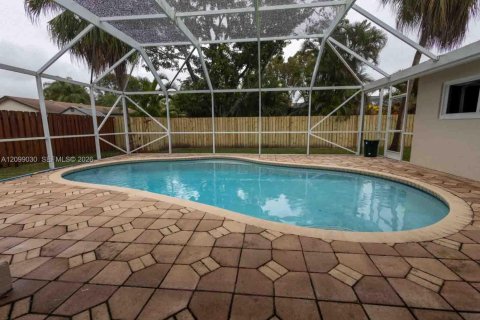 Casa en venta en Coral Springs, Florida, 4 dormitorios, 181.53 m2 № 2394997 - foto 14