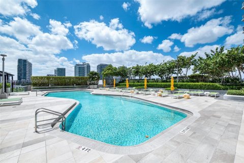Condo in Miami, Florida, 2 bedrooms  № 2152803 - photo 27