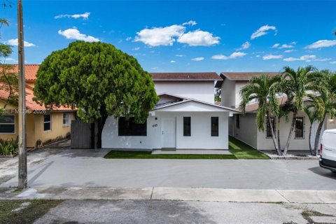 Casa en alquiler en Hialeah, Florida, 1 dormitorio, 55.93 m2 № 2023266 - foto 9