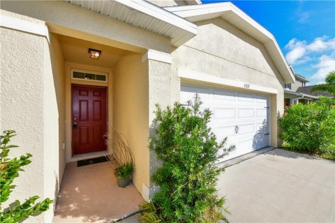 House in Bradenton, Florida 4 bedrooms, 164.16 sq.m. № 2391225 - photo 3