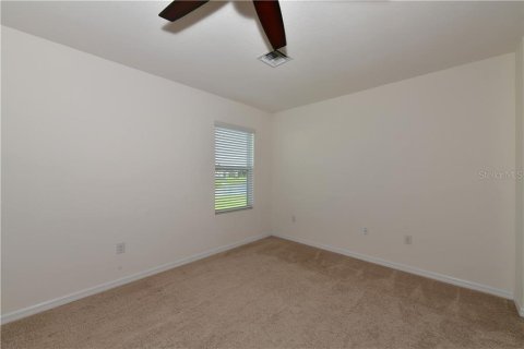 House in Bradenton, Florida 4 bedrooms, 164.16 sq.m. № 2391225 - photo 9