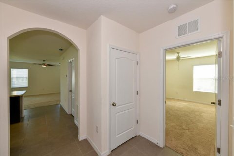 House in Bradenton, Florida 4 bedrooms, 164.16 sq.m. № 2391225 - photo 5