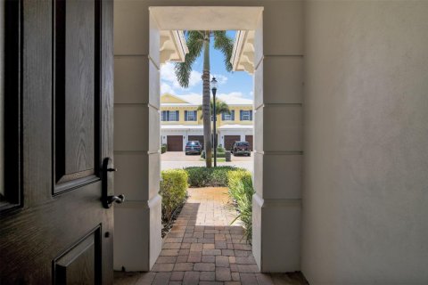Touwnhouse à vendre à North Palm Beach, Floride: 3 chambres, 233.09 m2 № 2190512 - photo 9