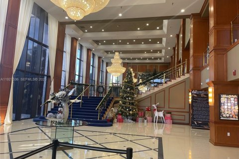 Снять в аренду кондоминиум в Пемброк-Пайнс, Флорида 1 спальня, 78.04м2, № 1986329 - фото 23