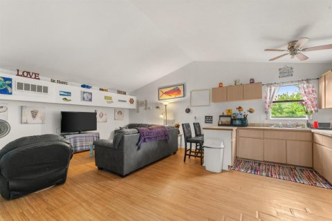 Casa en venta en Jensen Beach, Florida, 4 dormitorios, 254.46 m2 № 2384786 - foto 10