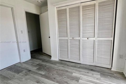 Adosado en venta en Doral, Florida, 2 dormitorios, 110.55 m2 № 2010146 - foto 15