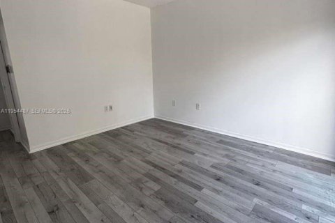 Adosado en venta en Doral, Florida, 2 dormitorios, 110.55 m2 № 2010146 - foto 6