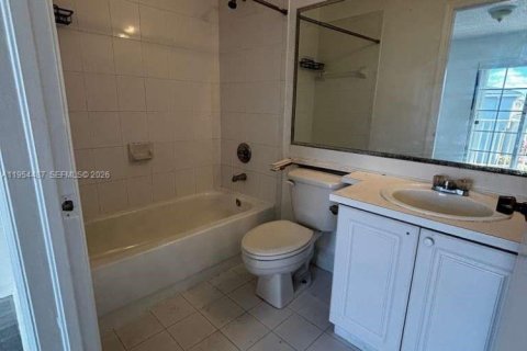 Adosado en venta en Doral, Florida, 2 dormitorios, 110.55 m2 № 2010146 - foto 9
