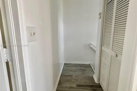 Adosado en venta en Doral, Florida, 2 dormitorios, 110.55 m2 № 2010146 - foto 13