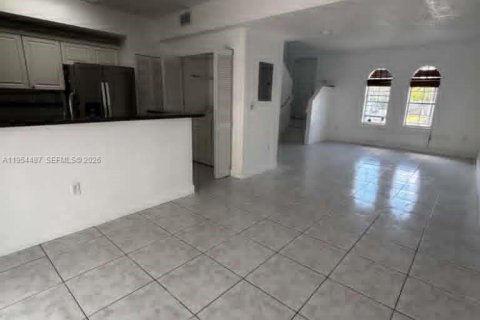 Adosado en venta en Doral, Florida, 2 dormitorios, 110.55 m2 № 2010146 - foto 4