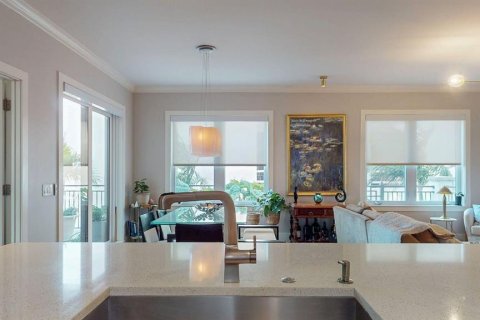 Condo in Saint Petersburg, Florida, 2 bedrooms  № 1508464 - photo 19