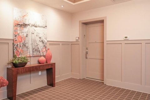 Condo in Saint Petersburg, Florida, 2 bedrooms  № 1508464 - photo 10