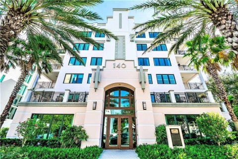 Condo in Saint Petersburg, Florida, 2 bedrooms  № 1508464 - photo 1