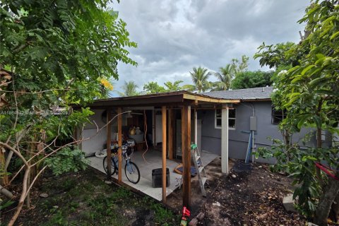 Casa en venta en Fort Lauderdale, Florida, 3 dormitorios, 120.4 m2 № 1892772 - foto 19