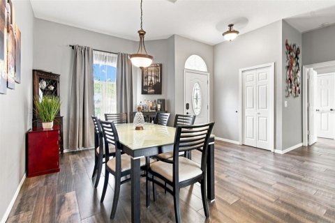 House in Lutz, Florida 3 bedrooms, 185.53 sq.m. № 2313408 - photo 8