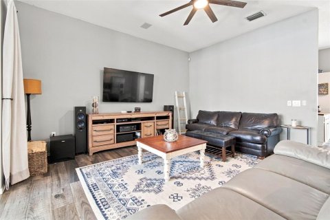House in Lutz, Florida 3 bedrooms, 185.53 sq.m. № 2313408 - photo 19