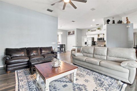 House in Lutz, Florida 3 bedrooms, 185.53 sq.m. № 2313408 - photo 20