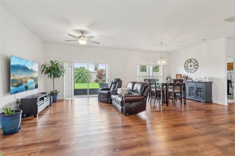 House in Kissimmee, Florida 3 bedrooms, 198.9 sq.m. № 1790023 - photo 3
