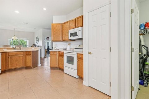 House in Kissimmee, Florida 3 bedrooms, 198.9 sq.m. № 1790023 - photo 8