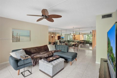 Condo in Coconut Creek, Florida, 2 bedrooms  № 1890313 - photo 30