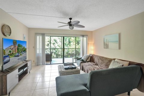 Condo in Coconut Creek, Florida, 2 bedrooms  № 1890313 - photo 29