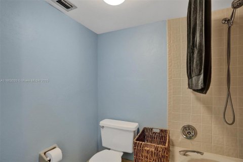 Condo in Coconut Creek, Florida, 2 bedrooms  № 1890313 - photo 20
