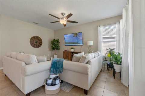 Villa ou maison à vendre à Kissimmee, Floride: 3 chambres, 151.99 m2 № 1815020 - photo 4