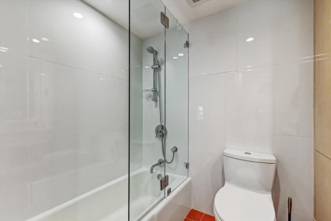 Купить кондоминиум в Уэст-Палм-Бич, Флорида 3 комнаты, 106.19м2, № 2083202 - фото 21
