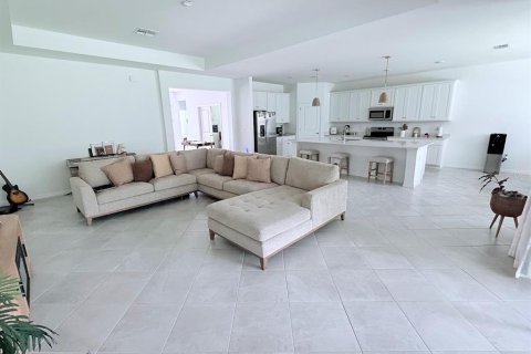 Casa en venta en Cape Coral, Florida, 3 dormitorios, 226.12 m2 № 2418852 - foto 10