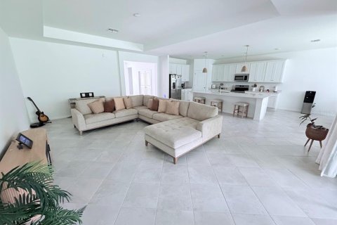 Casa en venta en Cape Coral, Florida, 3 dormitorios, 226.12 m2 № 2418852 - foto 9