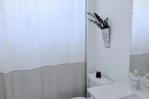 Casa en venta en Cape Coral, Florida, 3 dormitorios, 226.12 m2 № 2418852 - foto 16