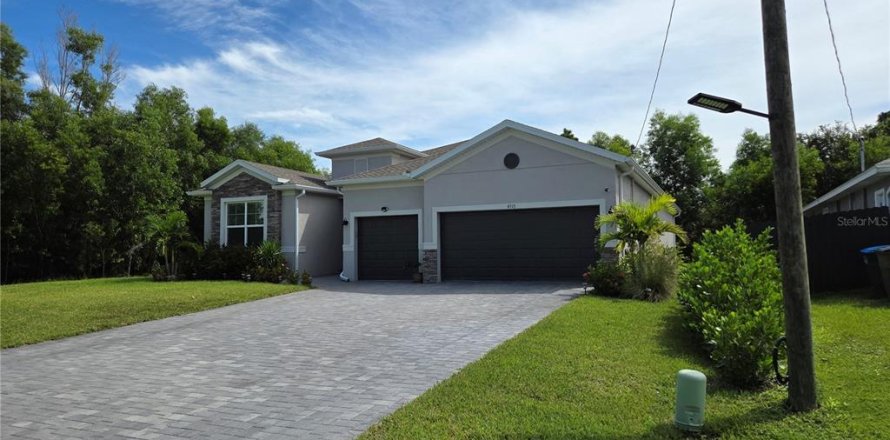 Casa en Cape Coral, Florida 3 dormitorios, 226.12 m2 № 2418852