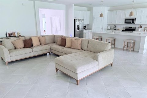 Casa en venta en Cape Coral, Florida, 3 dormitorios, 226.12 m2 № 2418852 - foto 8