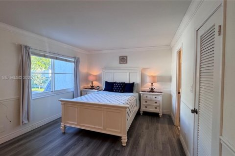 Touwnhouse à vendre à Hallandale Beach, Floride: 2 chambres, 167.04 m2 № 2078781 - photo 20