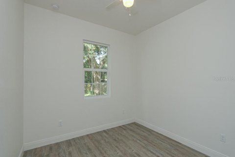 House in Orlando, Florida 4 bedrooms, 129.04 sq.m. № 2203491 - photo 4