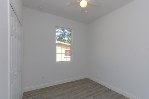 House in Orlando, Florida 4 bedrooms, 129.04 sq.m. № 2203491 - photo 13