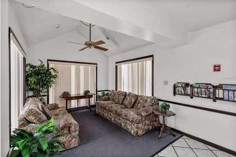 Купить коммерческую недвижимость в Таварес, Флорида № 1908140 - фото 5