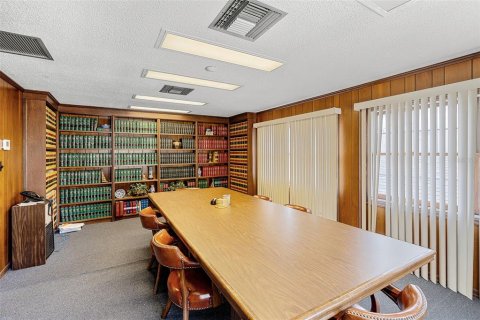 Купить коммерческую недвижимость в Таварес, Флорида № 1908140 - фото 18