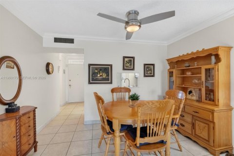 Copropriété à vendre à Lauderdale Lakes, Floride: 1 chambre, 71.35 m2 № 2025041 - photo 7