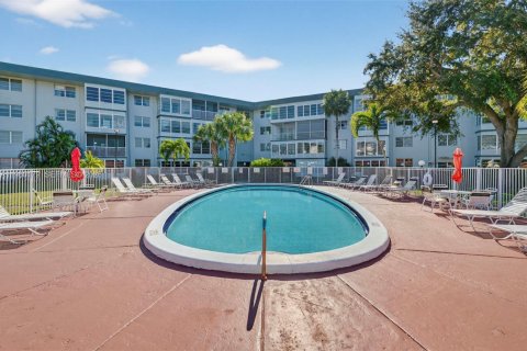 Copropriété à vendre à Lauderdale Lakes, Floride: 1 chambre, 71.35 m2 № 2025041 - photo 26