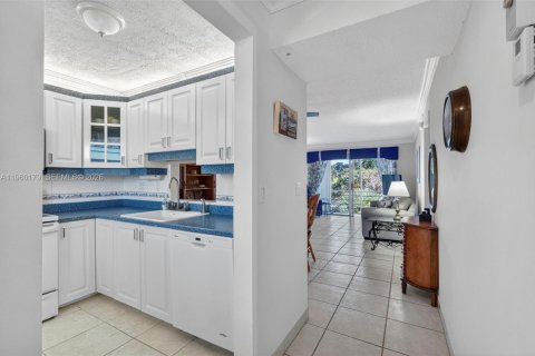Copropriété à vendre à Lauderdale Lakes, Floride: 1 chambre, 71.35 m2 № 2025041 - photo 11