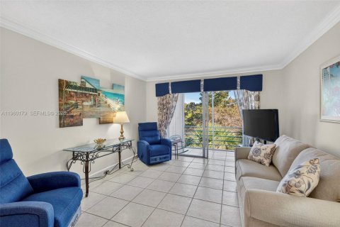 Condo à Lauderdale Lakes, Floride, 1 chambre  № 2025041