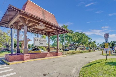 Copropriété à vendre à Lauderdale Lakes, Floride: 1 chambre, 71.35 m2 № 2025041 - photo 29