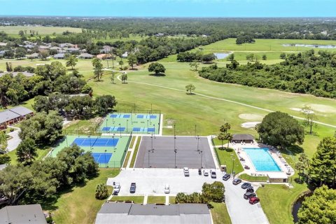 Casa en venta en Winter Haven, Florida, 4 dormitorios, 270.9 m2 № 2202450 - foto 16