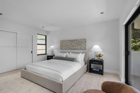 Купить виллу или дом в Корал-Гейблс, Флорида 4 спальни, 210.42м2, № 2049706 - фото 23