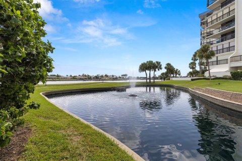 Condominio en alquiler en Saint Pete Beach, Florida, 2 dormitorios, 132.85 m2 № 1885346 - foto 23