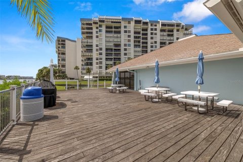 Condominio en alquiler en Saint Pete Beach, Florida, 2 dormitorios, 132.85 m2 № 1885346 - foto 20