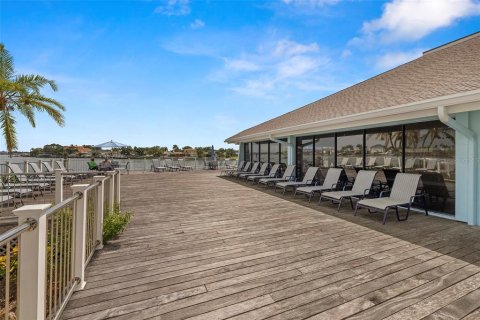 Condominio en alquiler en Saint Pete Beach, Florida, 2 dormitorios, 132.85 m2 № 1885346 - foto 30