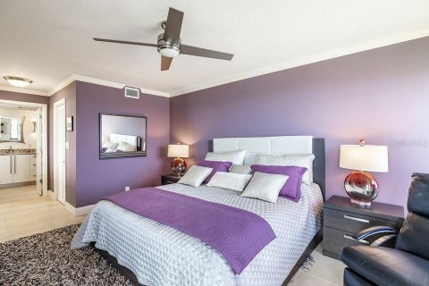 Condominio en alquiler en Saint Pete Beach, Florida, 2 dormitorios, 132.85 m2 № 1885346 - foto 7