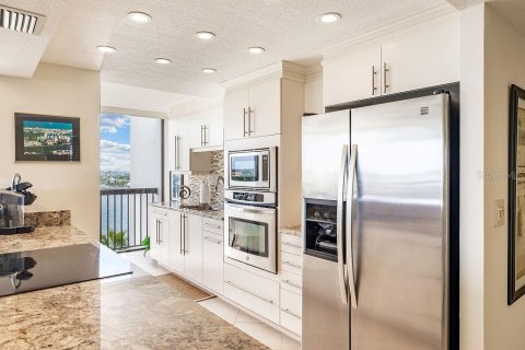 Condominio en alquiler en Saint Pete Beach, Florida, 2 dormitorios, 132.85 m2 № 1885346 - foto 10